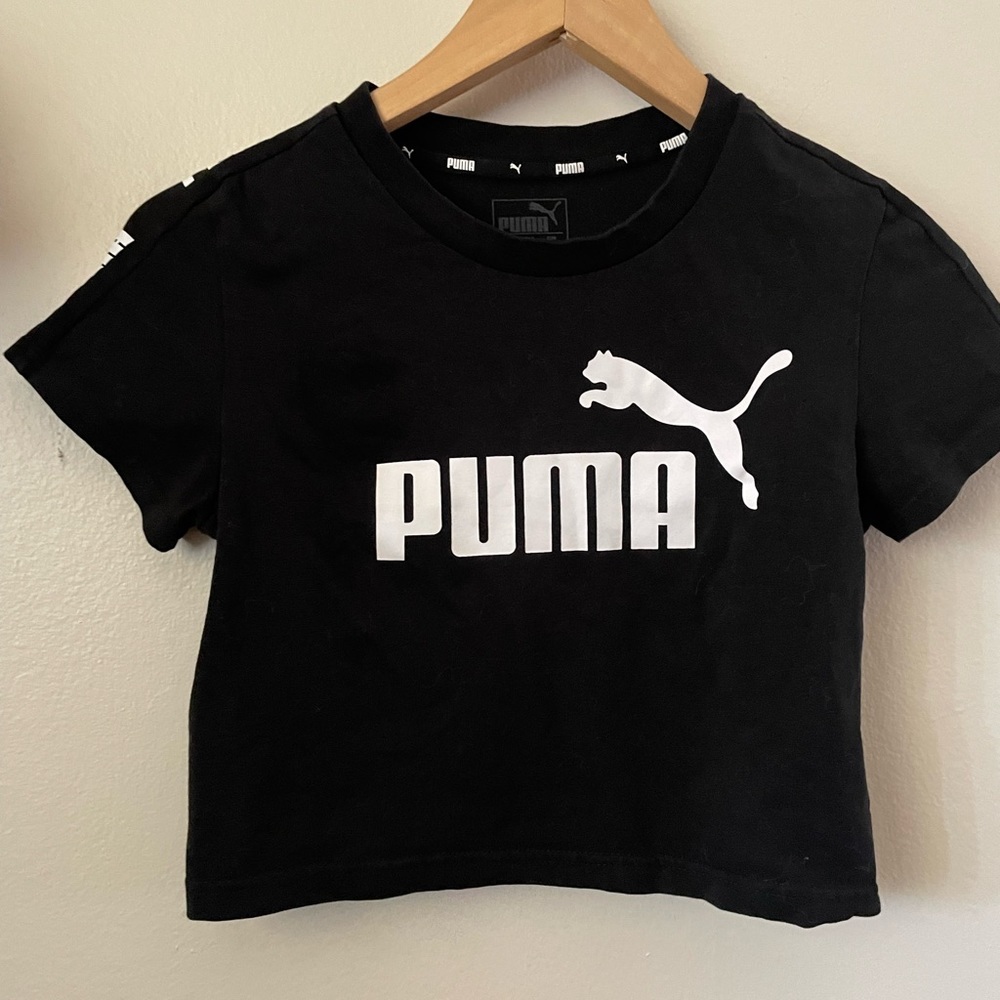 Puma Black Logo Crop Tee women’s sporting shirt short sleeve brand small